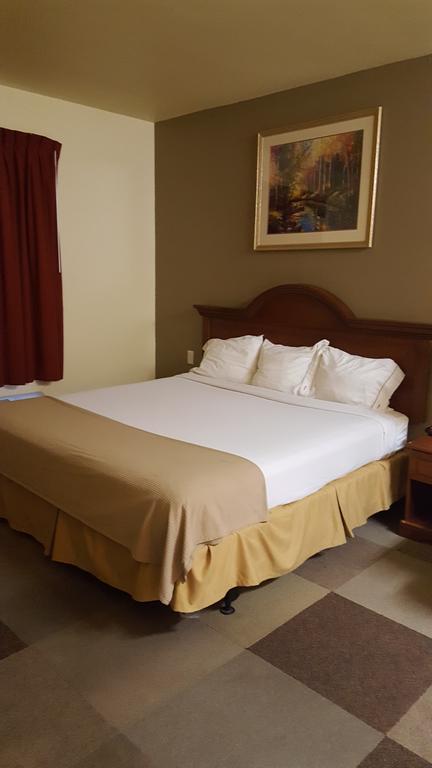 Reddy Hotel Plainview Bagian luar foto